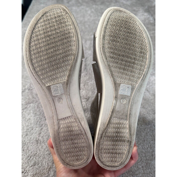 Eileen Fisher Sport Platinum Glitter Gold Suede Hidden Wedge Sandals Size 9 - Picture 6 of 7